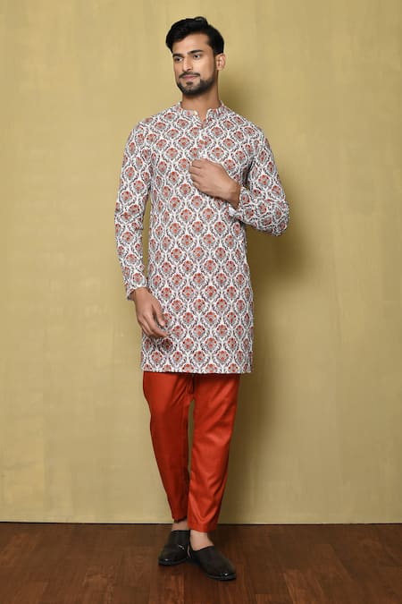 Samyukta Singhania Mughal Pattern Kurta & Contrast Pant Set 