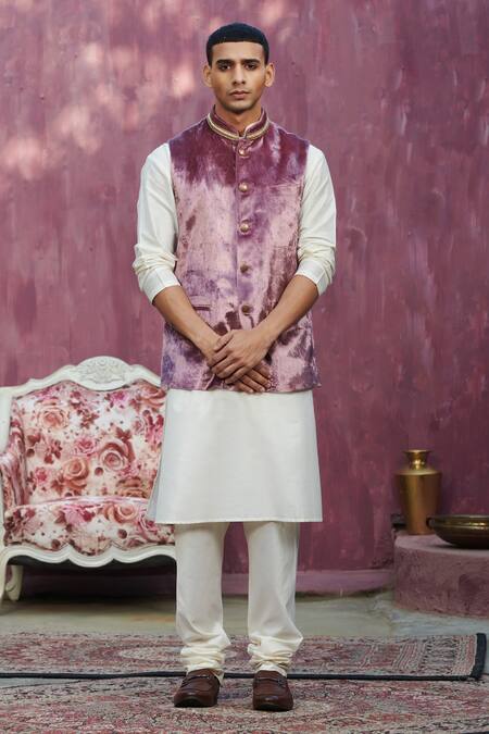 Men Wine Solid Velvet Slim Fit Party Wear Nehru Jacket