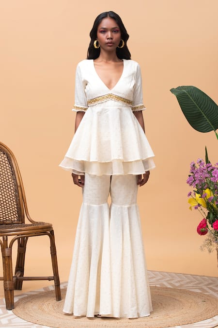 Buy Yellow Cotton Silk Printed Chintz Square Neck Cape Gharara Pant Set For  Women by DiyaRajvvir Online at Aza Fashions.