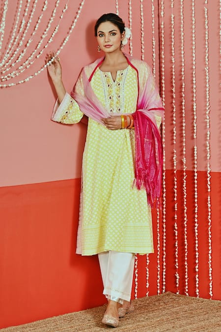 Myaara Yellow Cotton, Organza Embroidery Split V-neck A-line Kurta Set 