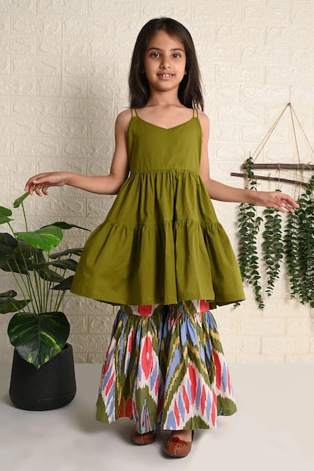 THE COTTON STAPLE Green Cotton Printed Ikat Nature Sleeveless Kurta And Sharara Set 