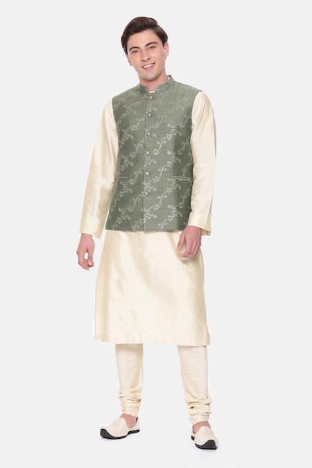 Mayank Modi - Men Floral Vine Embroidered Chanderi Bundi 