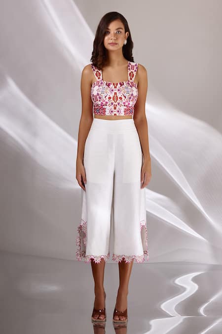 Betrue Embroidered Wide Legged Culotte 