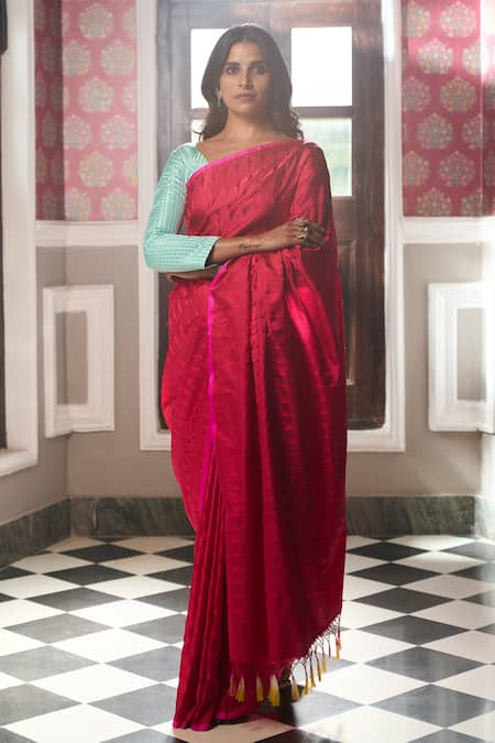 Kasturi Kundal Laali Marmari Geometric Pattern Saree 