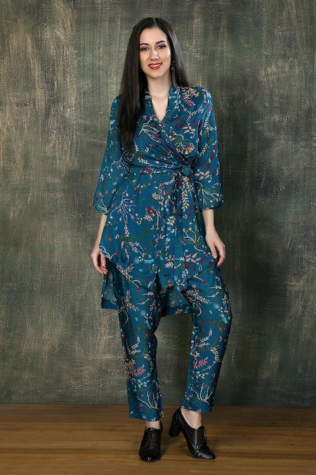 Whimsical By Shica Blue Organza, Satin V-neck Ditsy Floral Print Top With Pant 