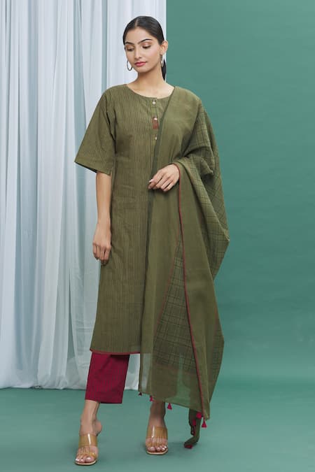 BANANA labs Cotton Printed Kurta Set 