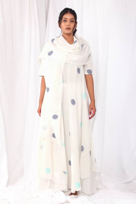Buy Khat White Handloom Cotton Round Neck Handwoven Polka Pattern Kurta And Pant Set Online at Aza Fashions Buy_Khat_White Handloom Cotton Round Neck Handwoven Polka Pattern Kurta And Pant Set _Online_at_Aza_Fashions
