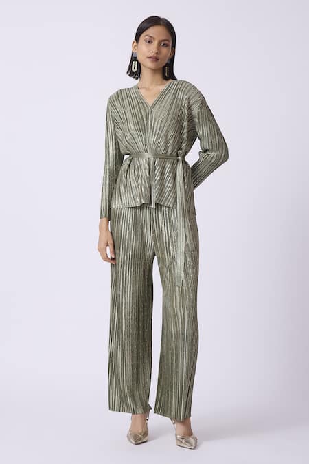 Scarlet Sage Gold Solid V Neck Top And Pant Set  