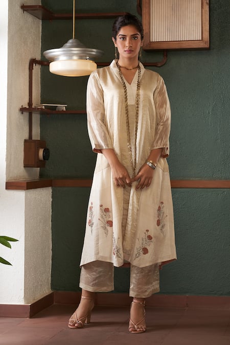 Bodhi Tree Off White Tunic Silk Tussar And Tissue Zari Embroidery Kurta & Pant Set 