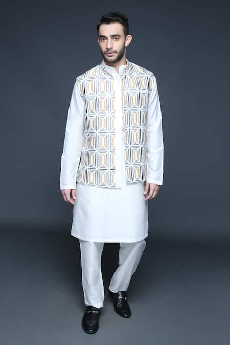 Sanjev Marwaaha Applique Embroidered Bundi Kurta Set 