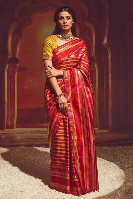 Paaprika Red Handwoven Kanjivaram Veldhari Pattern Saree