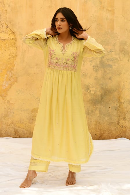 Label Niti Bothra Yellow Pure And Handwoven Banarasi Silk With Bemberg Gathered Kurta & Palazzo Set