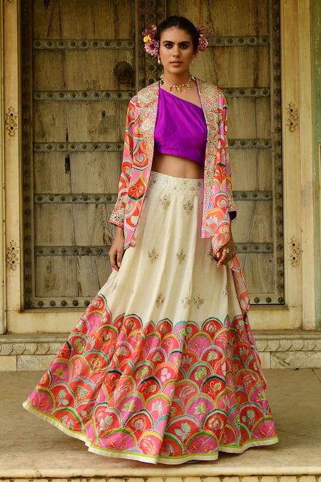 Swati Vijaivargie Nargis Cape & Lehenga Set 