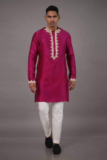 Para Zari Embroidered Kurta & Pant Set 