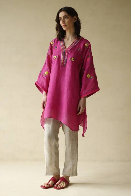 Roza_Fuchsia Embroidered Kaftan-cut Tunic _at_Aza_Fashions