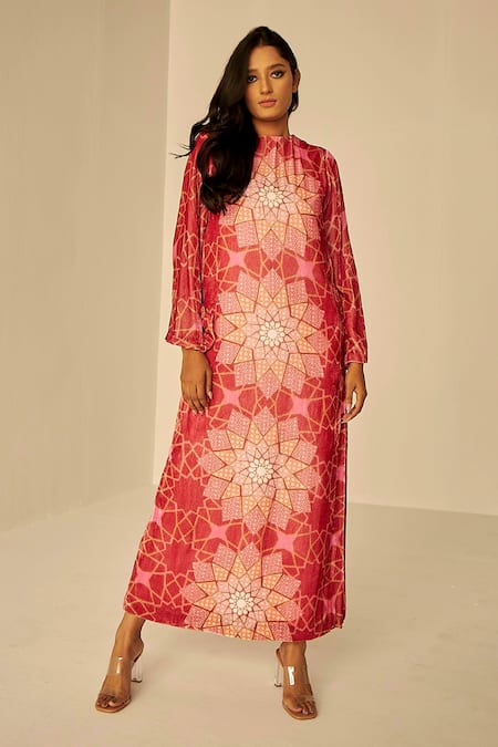 Betrue Bukhara Pattern Maxi Dress 