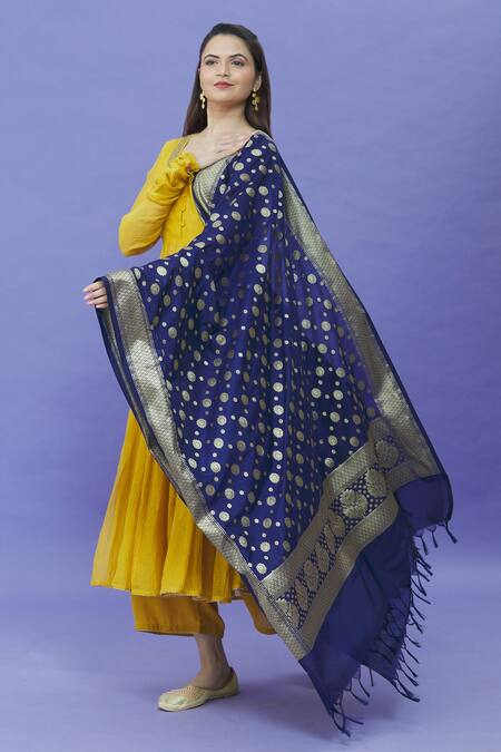 Shop Naintara Bajaj Navy Brocade, Silk Zari, Fringe Banarasi Art Floral Woven Dupatta Online at Aza Fashions Shop_Naintara Bajaj_Navy Brocade, Silk Zari, Fringe Banarasi Art Floral Woven Dupatta _Online_at_Aza_Fashions