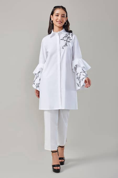 Ek Dhaaga Embellished Bell Sleeve Long Shirt 