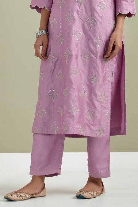 Buy Priya Chaudhary Purple Chanderi Silk, Kota Doria Pearls, Floral Pattern Kurta Pant Set Buy_Priya Chaudhary_Purple Chanderi Silk, Kota Doria Pearls, Floral Pattern Kurta Pant Set