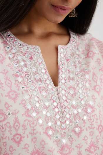 Shop_Kora_Pink Cotton Embroidery, Lace, Mirrors Split V-neck Thread Kurta Set _Online_at_Aza_Fashions