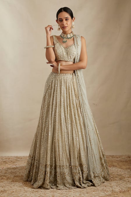 Astha Narang Green Chanderi Silk Sequins V-neck Sitara Embroidered Bridal Lehenga Set Online at Aza Fashions Astha Narang_Green Chanderi Silk Sequins V-neck Sitara Embroidered Bridal Lehenga Set _Online_at_Aza_Fashions