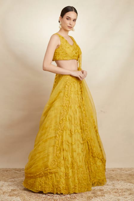 Astha Narang_Yellow Organza Floral V Neck Embroidered Bridal Lehenga Set _Online_at_Aza_Fashions