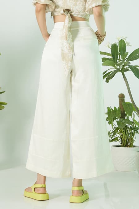 Ekastories - Ivory Cotton Printed Flower Halter Neck The Allure Top And  Pant Set For Women