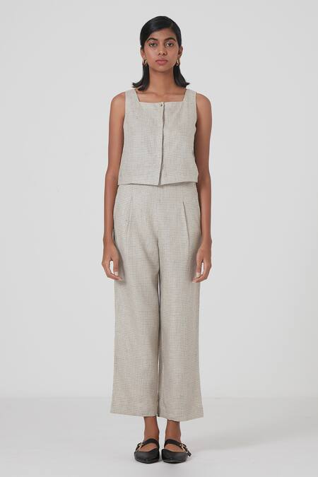 The Summer House Beige Axel Linen Cropped Pant Online at Aza Fashions The Summer House_Beige Axel Linen Cropped Pant_Online_at_Aza_Fashions