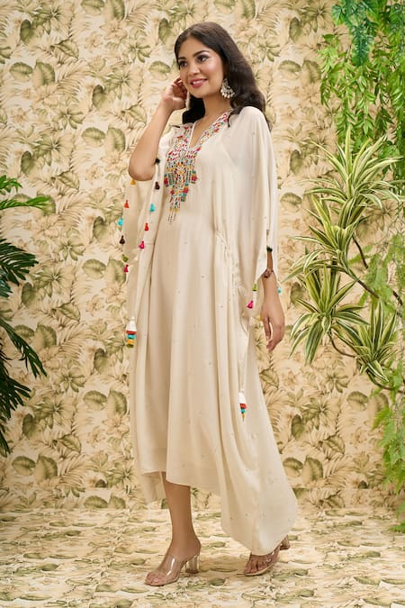 Shop Aariyana Couture Off White Modal, Cotton Tassels V-neck Thread And Pearl Work Kaftan Shop_Aariyana Couture_Off White Modal, Cotton Tassels V-neck Thread And Pearl Work Kaftan