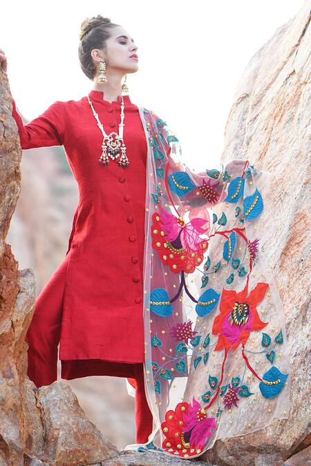 Xoxo Apurva Red Raw Silk Mandarin Collar Kurta Set 