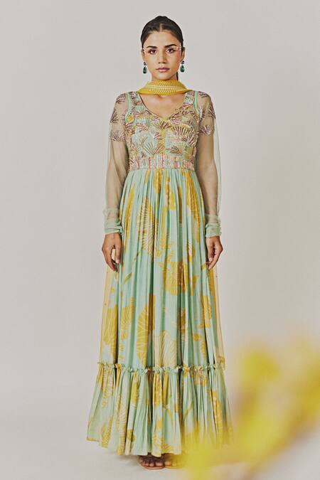 Buy_Anu Pellakuru_Green Muslin, Silk Embroidery, Foliage Pattern Anarkali With Contrast Dupatta