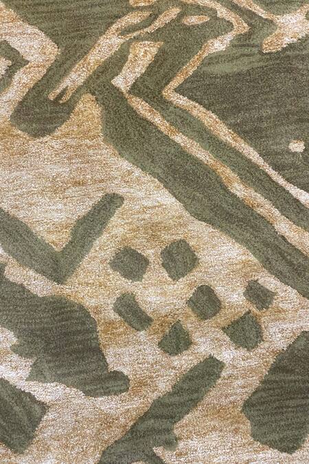 Qaaleen_Green New Zealand Wool And Viscose Silk Hand Tufted Kyra Rug_Online_at_Aza_Fashions