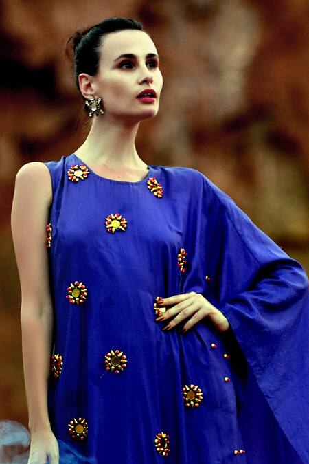 Buy Xoxo Apurva Purple Pure Silk Round 3d Embroidered Draped Dress Online at Aza Fashions Buy_Xoxo Apurva_Purple Pure Silk Round 3d Embroidered Draped Dress _Online_at_Aza_Fashions