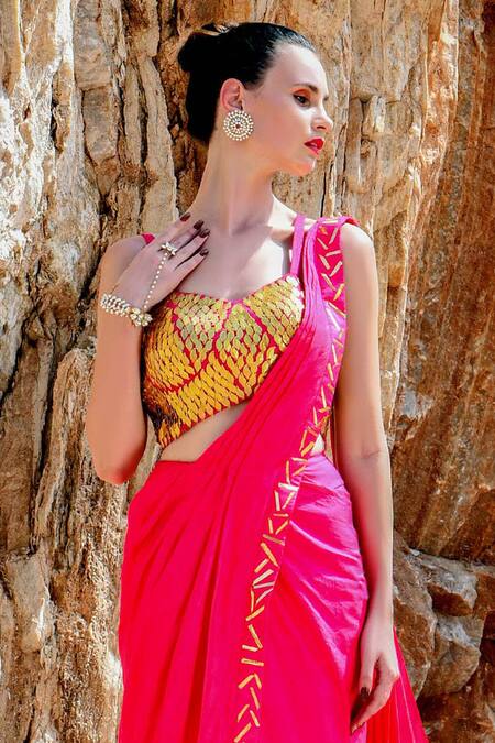Shop Xoxo Apurva Pink Pure Silk V Neck Pre-draped Saree With Blouse Online at Aza Fashions Shop_Xoxo Apurva_Pink Pure Silk V Neck Pre-draped Saree With Blouse _Online_at_Aza_Fashions