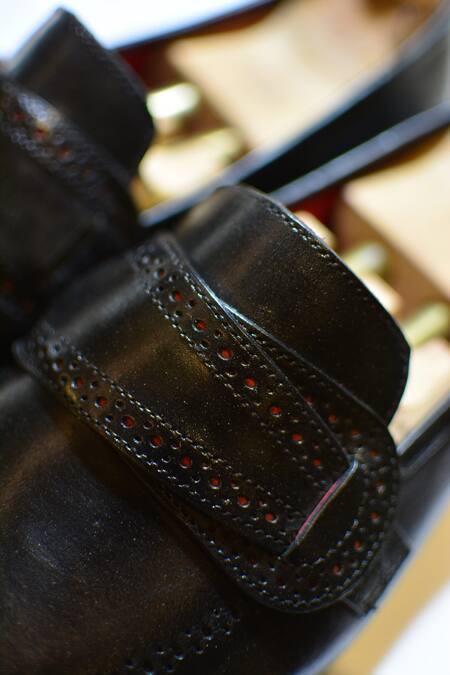 Oblum_Black Handcrafted Butterfly Loafers _at_Aza_Fashions