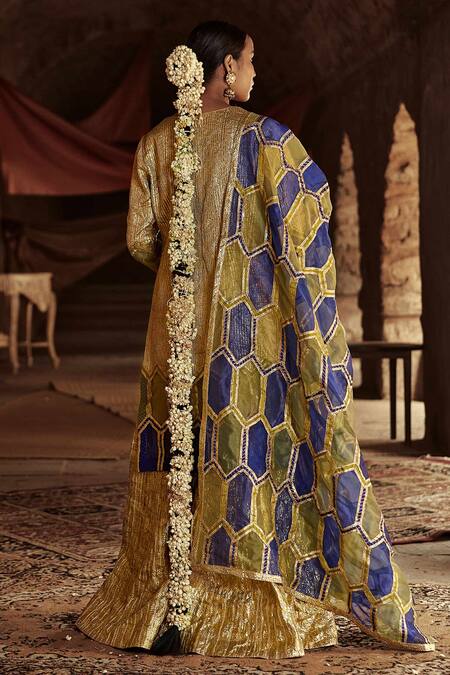 Shop_Itrh_Gold Lampi Textured Kurta Set_at_Aza_Fashions