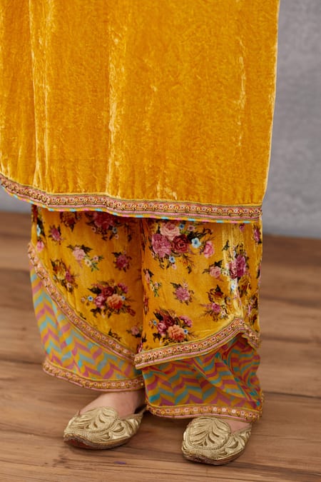 Torani_Yellow Cotton , Handwoven Chanderi, Kurta Velvet, Sunehra Zeenat Set _at_Aza_Fashions