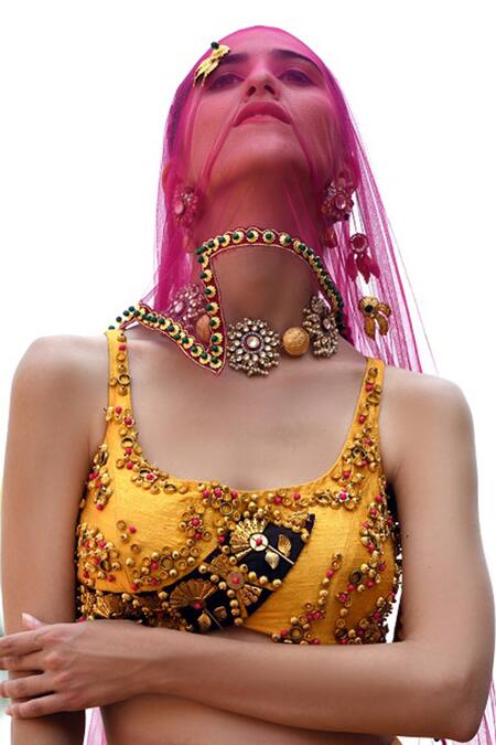 Buy_Xoxo Apurva_Yellow Raw Silk, Tulle Scoop Neck 3d Embroidered Lehenga Set _Online_at_Aza_Fashions