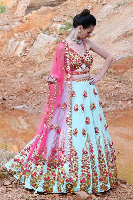 Buy_Xoxo Apurva_Blue Raw Silk, Tulle V Neck 3d Embroidered Lehenga Set _Online_at_Aza_Fashions