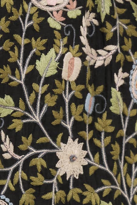 Anamika Khanna_Black Floral Embroidered Kurta Set_at_Aza_Fashions
