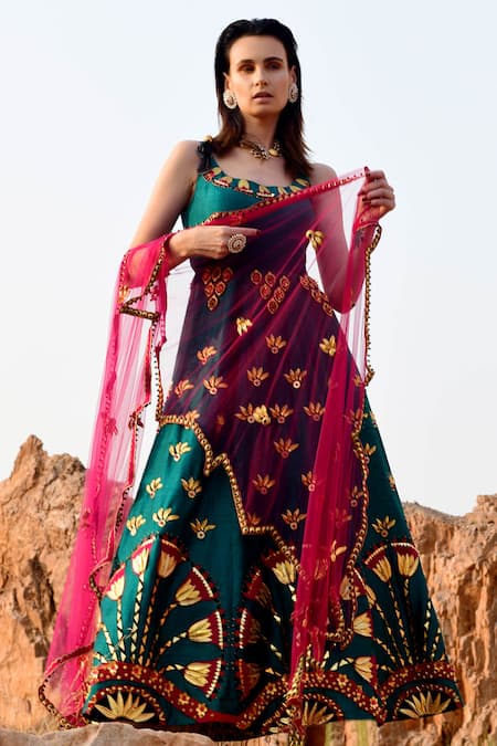 Xoxo Apurva Green Raw Silk, Tulle Scoop Neck Embroidered Anarkali With Dupatta