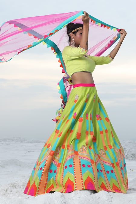 Shop Xoxo Apurva Green Silk Chanderi U Neck Embroidered Lehenga Set at Aza Fashions Shop_Xoxo Apurva_Green Silk Chanderi U Neck Embroidered Lehenga Set _at_Aza_Fashions