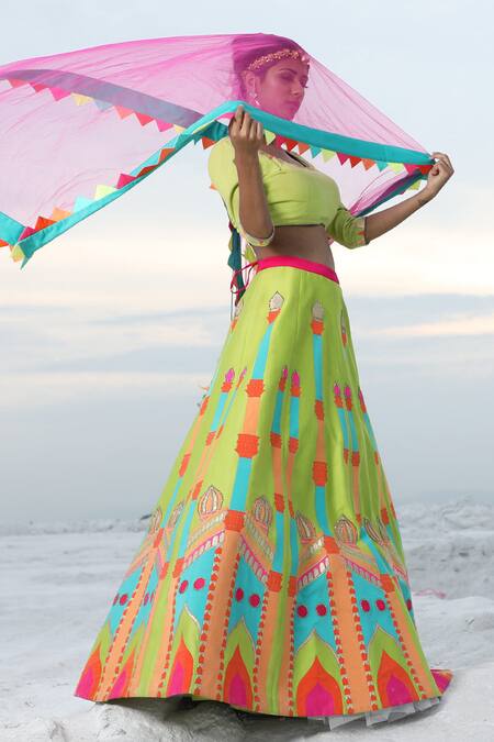 Xoxo Apurva Green Silk Chanderi U Neck Embroidered Lehenga Set Online at Aza Fashions Xoxo Apurva_Green Silk Chanderi U Neck Embroidered Lehenga Set _Online_at_Aza_Fashions