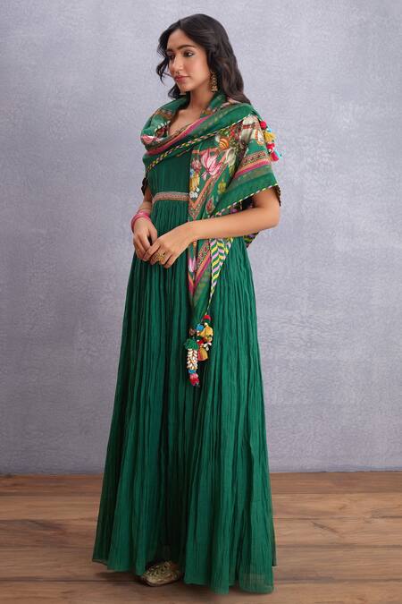 Buy_Torani_Green Tassels Panna Ashvamedha Scarf _Online_at_Aza_Fashions