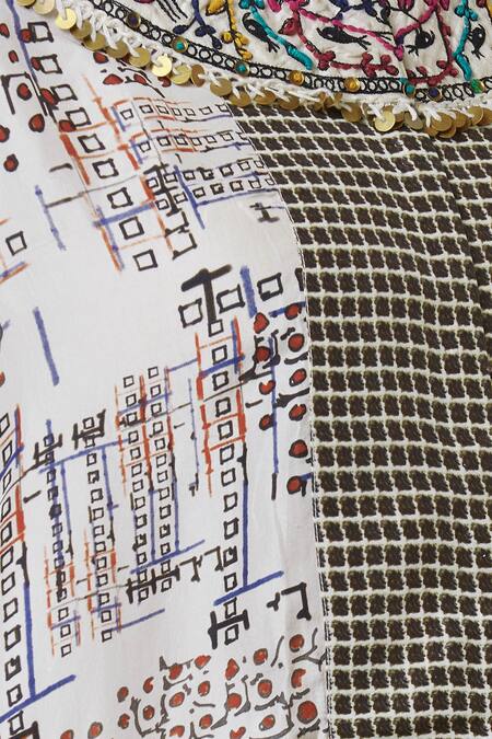 Anamika Khanna_White Printed Cape Style Kurta Set_at_Aza_Fashions