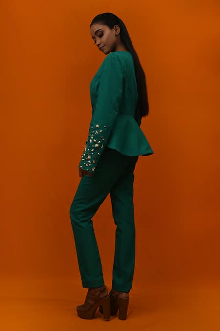 Xoxo Apurva Embellished Blazer & Pant Set 