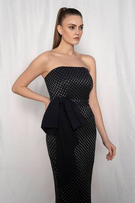 Amrta By Guneet Kondal_Black Viscose, Georgette Bows Off-shoulder, Bandeau Neck Embroidered Midi Dress_at_Aza_Fashions