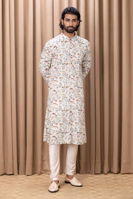 Ankit V Kapoor_Ivory Cotton, Silk Amaani Floral And Animal Print Kurta Set _Online_at_Aza_Fashions