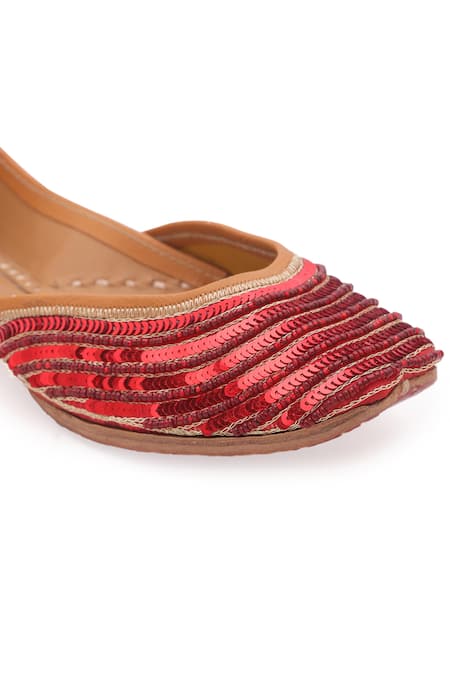 5elements Red Sequin Embellished Juttis Online at Aza Fashions 5elements_Red Sequin Embellished Juttis _Online_at_Aza_Fashions