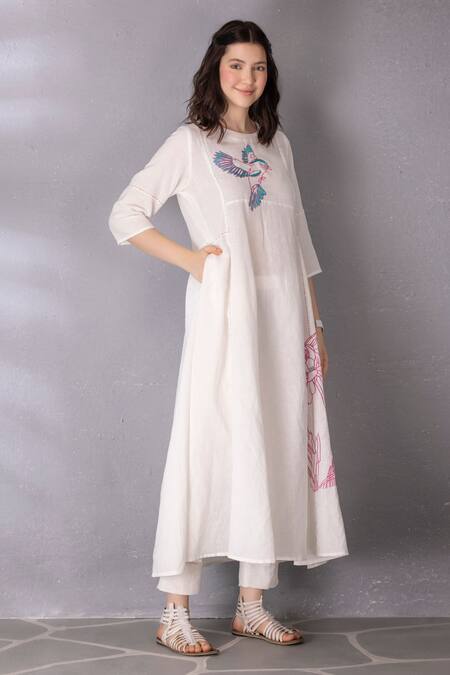 Buy Tanu Malhotra White Cotton, Linen Embroidery Round Neck Placed Bird Pattern Tunic And Pant Set Online at Aza Fashions Buy_Tanu Malhotra_White Cotton, Linen Embroidery Round Neck Placed Bird Pattern Tunic And Pant Set _Online_at_Aza_Fashions